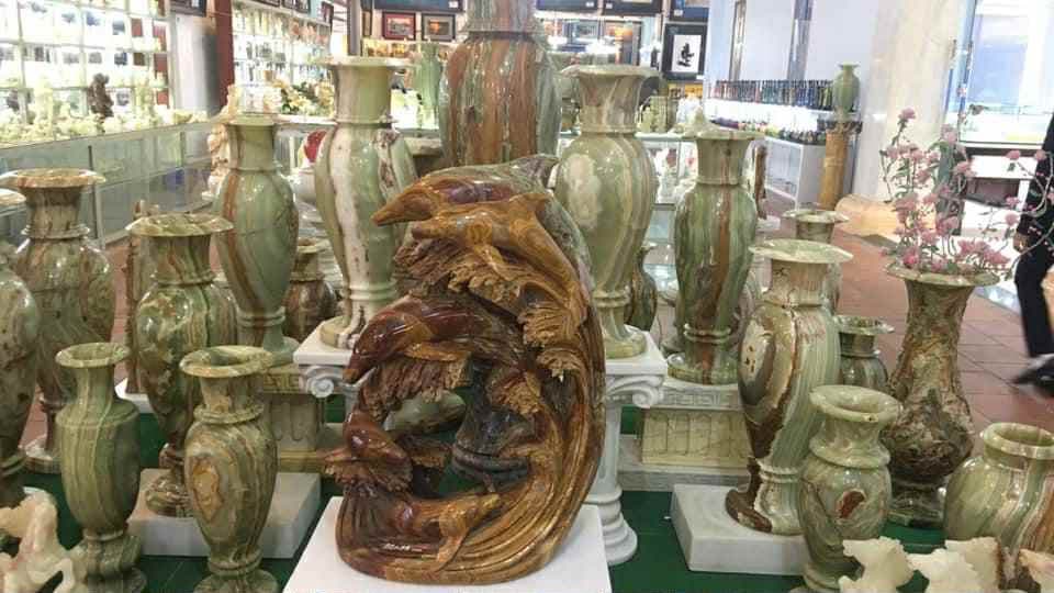 Chế tác đá quý